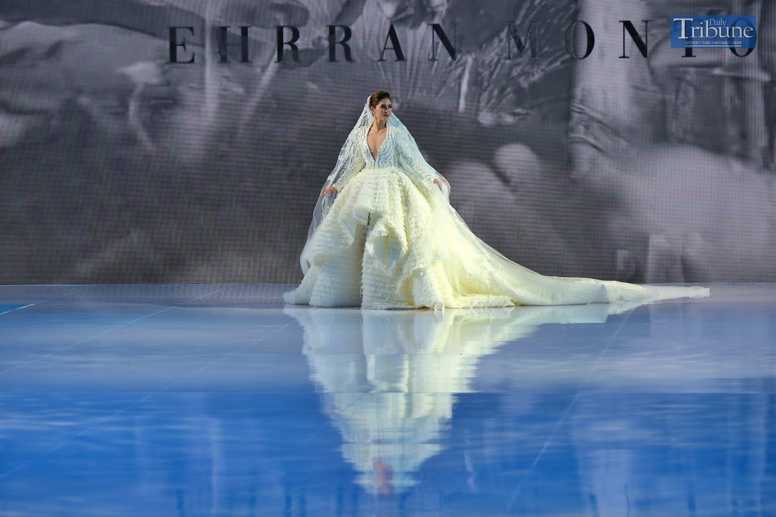 TRIBUNE-BRIDALFAIR